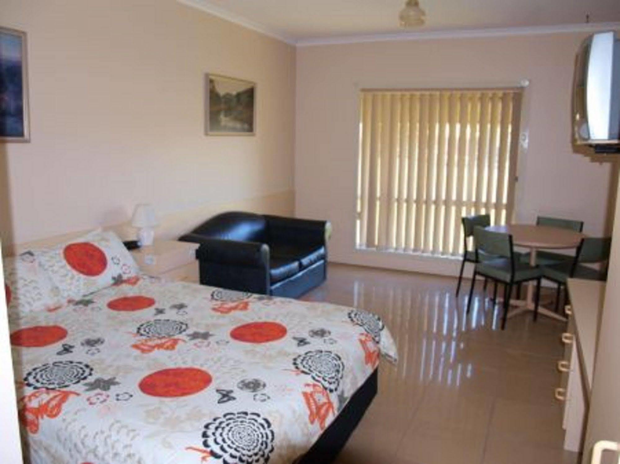 Sandhurst Motel Carrum Downs Exterior foto